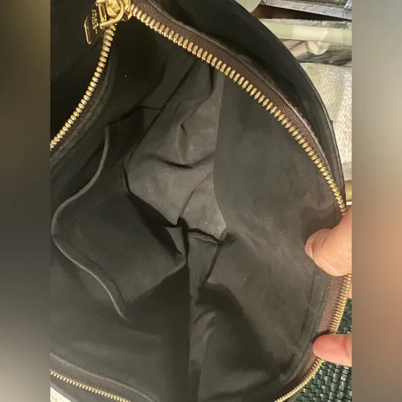 Louis Vuitton Monogram Flower Zipped Tote MM Black - Picture 11 of 16